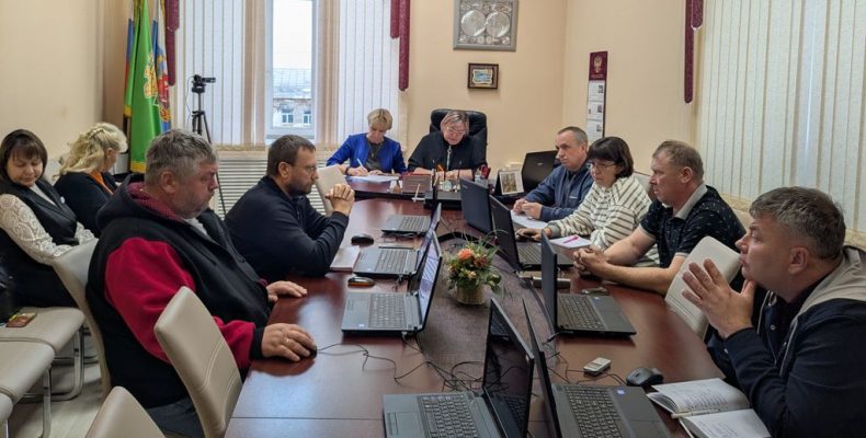 Тепло ли вам, девицы?