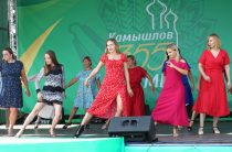 Давай обнимемся да потусуемся