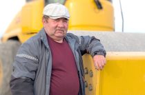 С 16 лет на тракторе