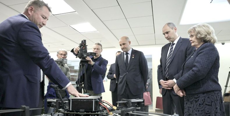 Уральские женщины – фронту