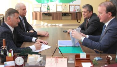 Говорили о тарифах