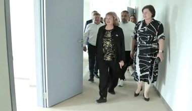 Строители навёрстывают сроки