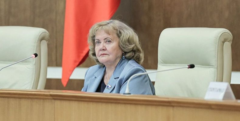 Поощрять добровольцев