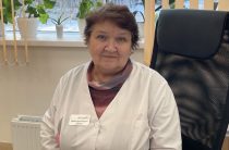 Он все время хочет спать и ничего не делает