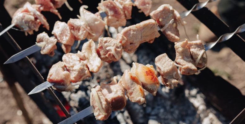 Жарить шашлыки пока можно