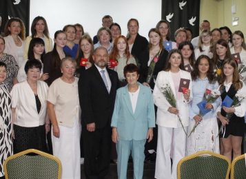 Годы детства позади