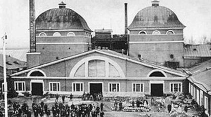 Камышловцы строили завод