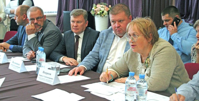 Любить человека  и защищать его